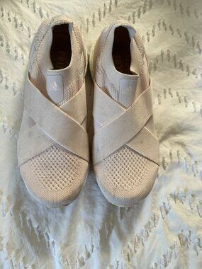 Adidas Women’s UltraBoost DNA Womens Size 6 Shoes Slip-On Orchid Pink